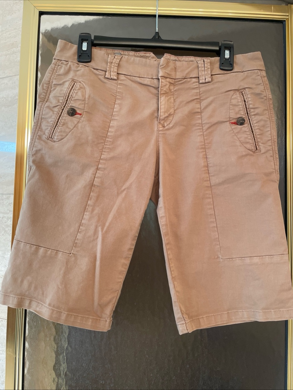 Level 99 Women's Bermuda Shorts in Light Brown/Tan